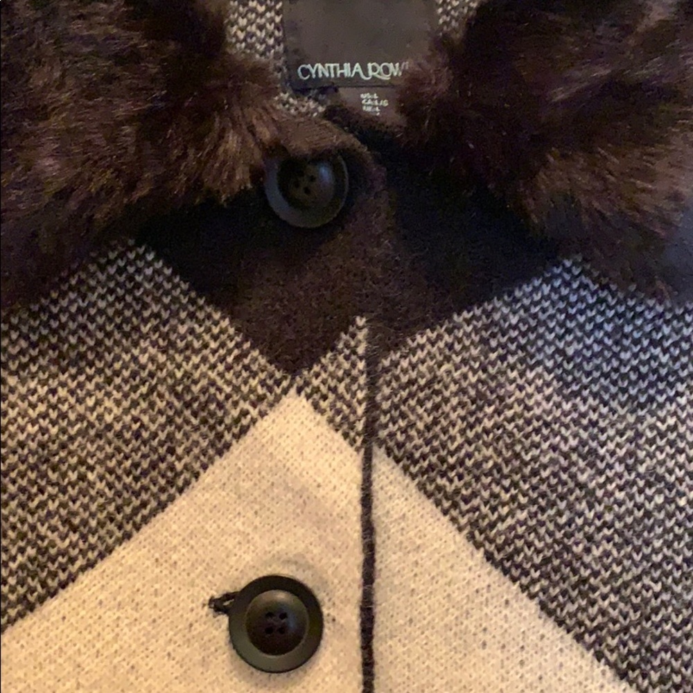 EUC Cynthia Rowley Ladies Faux Fur Collar Sweater - Picture 4 of 8